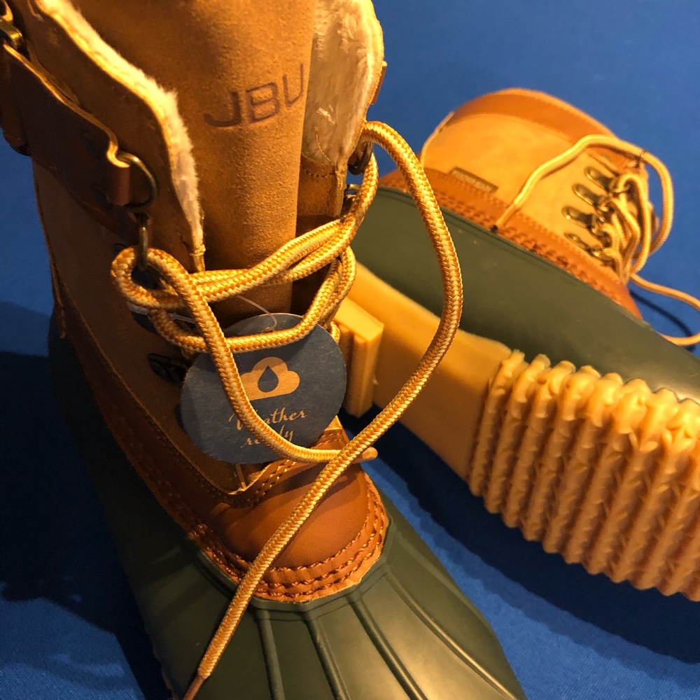 Women’s Boot - Picture 3 of 6